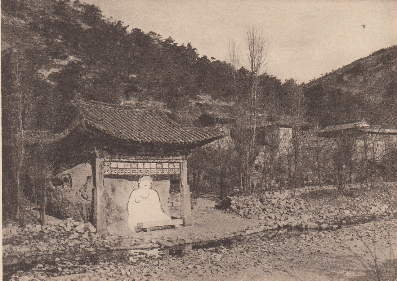 55 1933년 봄, 보도각 백불다드 헌터 찍음.jpg