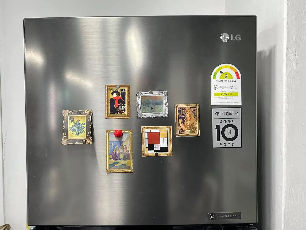 GAT2-Y4-DLr-2yBoUlySzkdr4j4